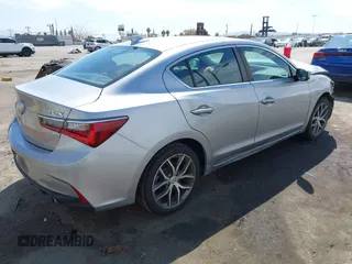 2022 Acura ILX Premium with VIN 19UDE2F71NA000854, listed as a IAAI auction lot 42038887 with 52,031 mi miles and . Bid and sale history available at DreamBid. Image 4.