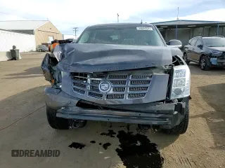 2010 Cadillac Escalade z VIN 1GYUKAEF8AR254884, wystawiony jako Copart lot #44844935 z przebiegiem 130 269 mil mil oraz Szkody całkowita. Historia ofert i sprzedaży dostępna na DreamBid. Obrazek 11.