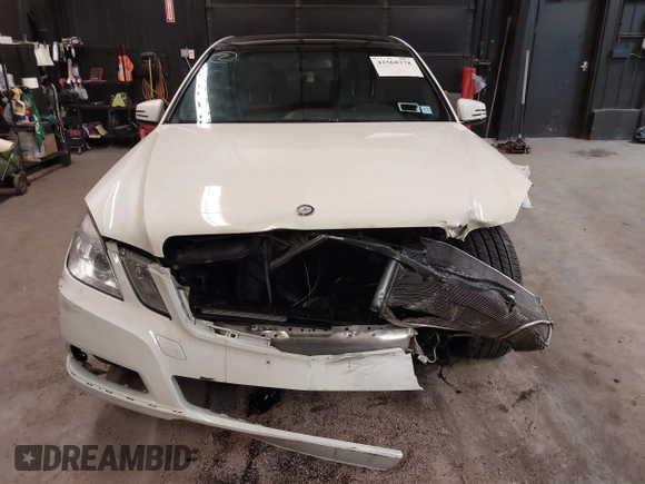 2011 Mercedes-Benz E 350 Luxury с VIN WDDHF8HBXBA480766, выставлен на аукционе IAAI как лот 42568278 с пробегом 127 584 миль миль и . История ставок и продаж доступна на DreamBid. Изображение 13.