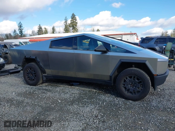 2024 Tesla Cybertruck with VIN 7G2CEHED8RA015749, listed as a IAAI auction lot 41731902 with 13,822 mi miles. Bid and sale history available at carsss.com. Image 14.