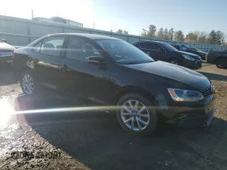 2011 Volkswagen Jetta Sedan SE w/Convenience & Sunroof PZEV with VIN 3VWDZ7AJ0BM364987, listed as a Copart auction lot 53563575 with 76,843 mi miles and Salvage Title. Bid and sale history available at carsss.com. Image 4.