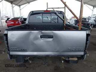 2015 Toyota Tacoma PreRunner with VIN 3TMJU4GN3FM186933, listed as a IAAI auction lot 42105924 with 362,965 mi miles and . Bid and sale history available at DreamBid. Image 6.