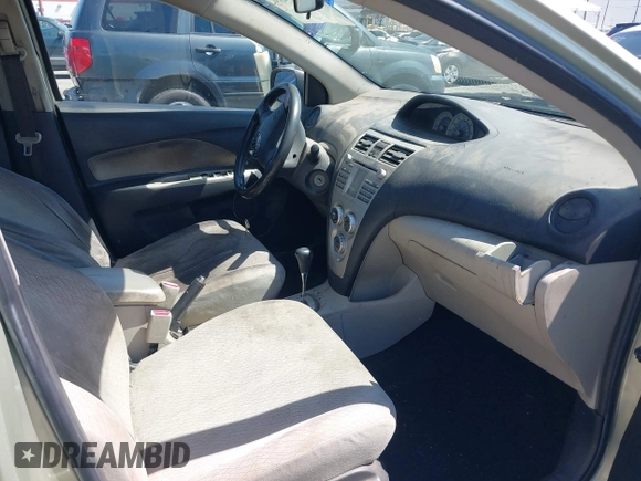 2007 Toyota Yaris with VIN JTDBT923571142912, listed as a IAAI auction lot 42221569 with 301,341 mi miles and . Bid and sale history available at DreamBid. Image 5.