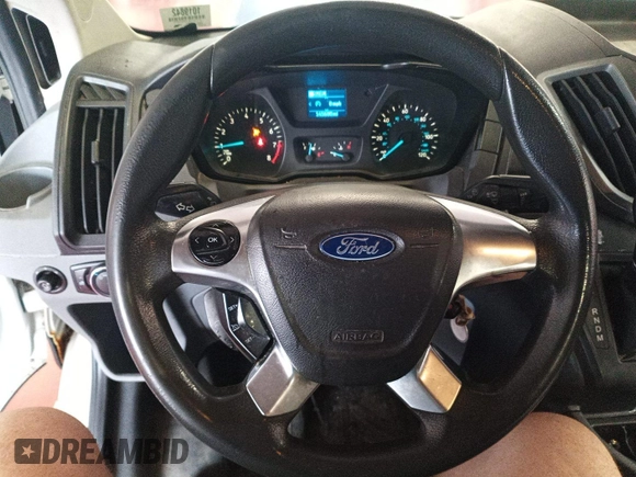 2016 Ford Transit Cargo с VIN 1FTYE1YM1GKB15531, выставлен на аукционе IAAI как лот 42786358 с пробегом 145 600 миль миль и . История ставок и продаж доступна на DreamBid. Изображение 3.