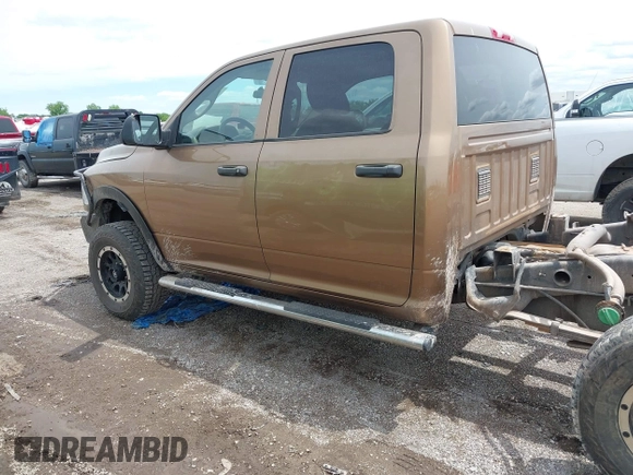 2012 Ram 2500 ST z VIN 3C6UD5CLXCG272362, wystawiony jako IAAI lot #42216175 z przebiegiem 217 984 mil mil oraz . Historia ofert i sprzedaży dostępna na DreamBid. Obrazek 14.