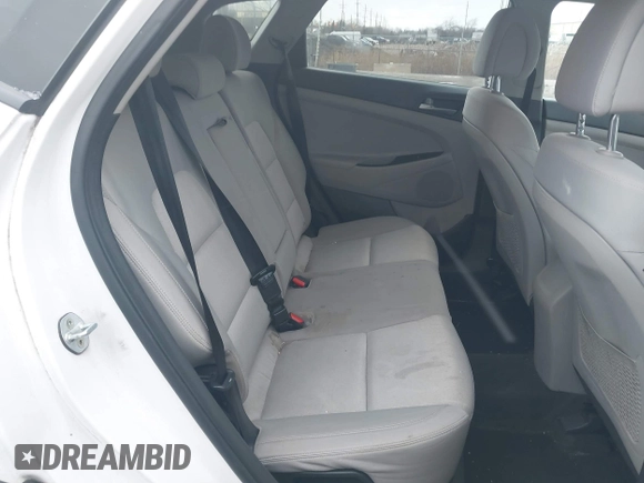 2017 Hyundai Tucson SE with VIN KM8J23A49HU297707, listed as a IAAI auction lot 41257353 with 164,687 mi miles. Bid and sale history available at carsss.com. Image 8.