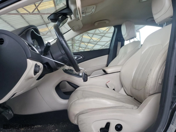 2015 Chrysler 200 C with VIN 1C3CCCCB9FN548680, listed as a Copart auction lot 43977555 with 128,172 mi miles and Salvage Title. Bid and sale history available at carsss.com. Image 7.