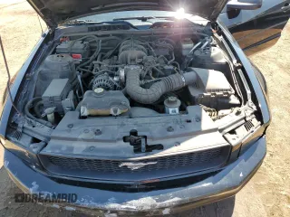 2008 Ford Mustang Deluxe with VIN 1ZVHT84N985193520, listed as a Copart auction lot 56186525 with 140,483 mi miles and Salvage title. Bid and sale history available at DreamBid. Image 11.