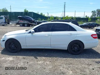 2013 Mercedes-Benz E 350 Luxury with VIN WDDHF8JB9DA770848, listed as a IAAI auction lot 42250178 with 105,889 mi miles and . Bid and sale history available at DreamBid. Image 14.