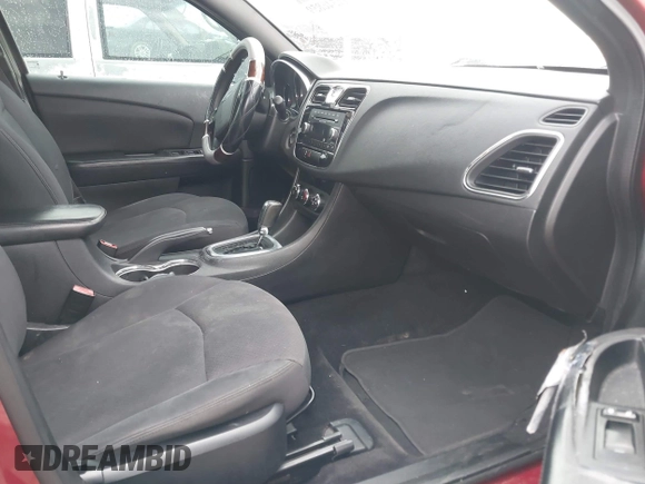2014 Chrysler 200 LX with VIN 1C3CCBAB7EN122370, listed as a IAAI auction lot 41546859 with 138,999 mi miles and . Bid and sale history available at DreamBid. Image 5.