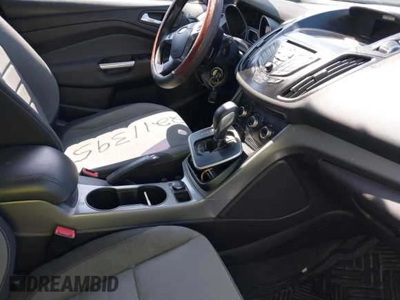 2013 Ford Escape SE with VIN 1FMCU9GX0DUA52263, listed as a IAAI auction lot 42211395 with 140,067 mi miles and . Bid and sale history available at DreamBid. Image 5.