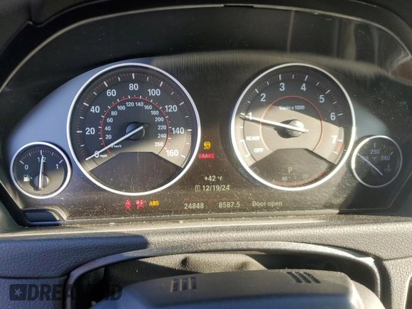 2020 BMW 4 Series 430i xDrive with VIN WBA4Z3C00L5P09777, listed as a Copart auction lot 85852324 with 24,848 mi miles and Salvage title. Bid and sale history available at DreamBid. Image 9.