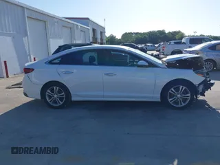 2018 Hyundai Sonata SEL with VIN 5NPE34AF1JH598725, listed as a IAAI auction lot 41988797 with 133,927 mi miles and . Bid and sale history available at carsss.com. Image 14.