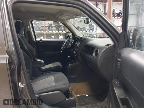 2016 Jeep Patriot High Altitude Edition with VIN 1C4NJRFB0GD632774, listed as a IAAI auction lot 41149683 with 96,495 mi miles. Bid and sale history available at carsss.com. Image 5.