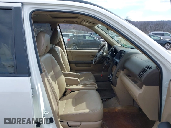 2005 Honda CR-V EX SE with VIN JHLRD78915C028891, listed as a IAAI auction lot 41672320 with 189,691 mi miles. Bid and sale history available at carsss.com. Image 5.
