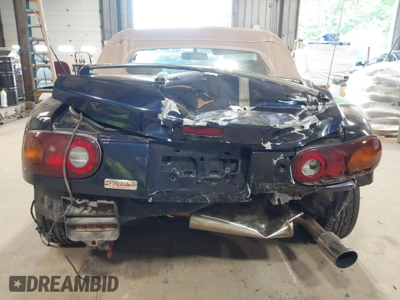 1996 Mazda MX-5 Miata z VIN JM1NA3534T0708649, wystawiony jako IAAI lot #42369564 z przebiegiem 202 690 mil mil oraz . Historia ofert i sprzedaży dostępna na DreamBid. Obrazek 8.