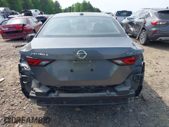2021 Nissan Sentra SV with VIN 3N1AB8CV9MY261596, listed as a IAAI auction lot 42070441 with 69,043 mi miles. Bid and sale history available at carsss.com. Image 17.