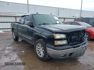 2005 Chevrolet Silverado 1500 LS z VIN 2GCEC19T851311459, wystawiony jako IAAI lot #41909696 z przebiegiem 151 367 mil mil oraz . Historia ofert i sprzedaży dostępna na DreamBid. Obrazek 1.