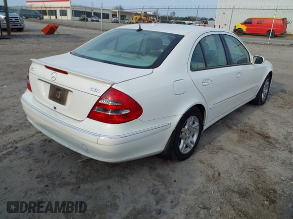 2006 Mercedes-Benz E 320 CDI with VIN WDBUF26J36A953184, listed as a IAAI auction lot 41520084 with 294,843 mi miles and . Bid and sale history available at DreamBid. Image 4.