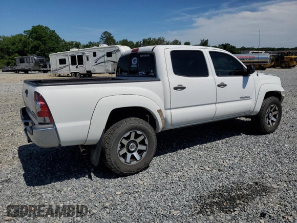 2015 Toyota Tacoma PreRunner with VIN 3TMJU4GNXFM180210, listed as a Copart auction lot 58169015 with 153,037 mi miles and Salvage title. Bid and sale history available at DreamBid. Image 3.