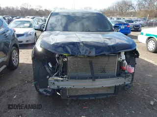 2020 Chevrolet Traverse LS with VIN 1GNEVFKW3LJ142005, listed as a IAAI auction lot 41668021 with 30,903 mi miles. Bid and sale history available at carsss.com. Image 6.