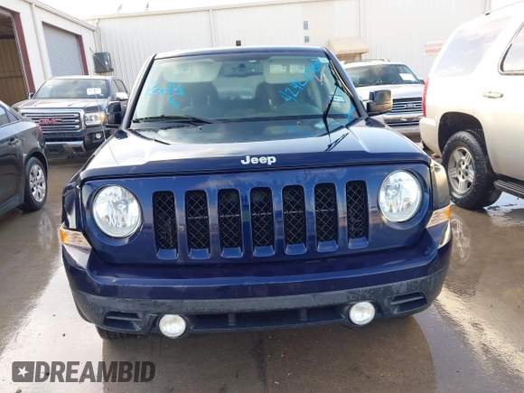 2016 Jeep Patriot Latitude z VIN 1C4NJPFA8GD615264, wystawiony jako IAAI lot #42422580 z przebiegiem 80 867 mil mil oraz . Historia ofert i sprzedaży dostępna na DreamBid. Obrazek 12.