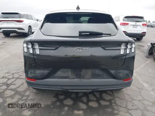 2022 Ford Mustang Mach-E Select z VIN 3FMTK1RM3NMA25588, wystawiony jako IAAI lot #42181256 z przebiegiem 44 753 mil mil oraz . Historia ofert i sprzedaży dostępna na DreamBid. Obrazek 16.