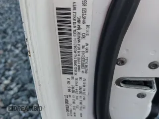 2013 Ram 1500 Tradesman z VIN 1C6RR6FG3DS711410, wystawiony jako Copart lot #50556485 z przebiegiem 123 478 mil mil oraz Szkoda całkowita • Salvage title. Historia ofert i sprzedaży dostępna na DreamBid. Obrazek 14.