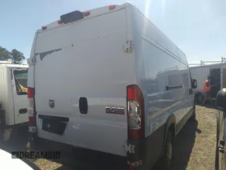 2018 Ram ProMaster Cargo with VIN 3C6URVJG3JE114543, listed as a IAAI auction lot 39218428 with 194,482 mi miles. Bid and sale history available at carsss.com. Image 4.