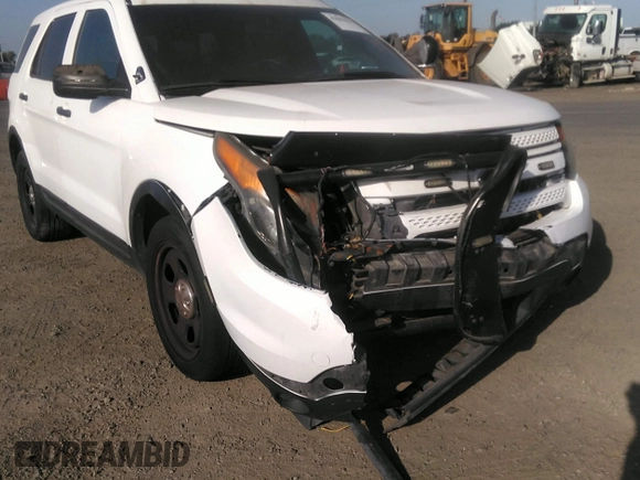 2013 Ford Utility Police Interceptor with VIN 1FM5K8AR7DGC25908, listed as a IAAI auction lot 42003694 with 137,422 mi miles. Bid and sale history available at carsss.com. Image 6.