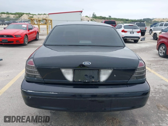 2007 Ford Police Interceptor с VIN 2FAFP71W97X163376, выставлен на аукционе IAAI как лот 42422360 с пробегом 231 697 миль миль и . История ставок и продаж доступна на DreamBid. Изображение 16.