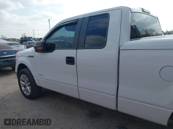 2013 Ford F-150 XL with VIN 1FTFX1CT6DFC49469, listed as a IAAI auction lot 41531391 with 277,141 mi miles. Bid and sale history available at carsss.com. Image 14.