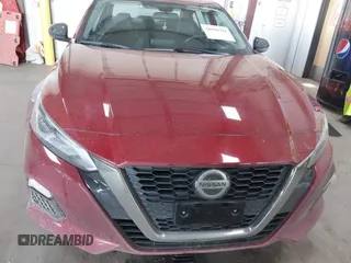 2020 Nissan Altima 2.5 SR with VIN 1N4BL4CV3LC282500, listed as a IAAI auction lot 38950394 with 61,401 mi miles. Bid and sale history available at carsss.com. Image 12.