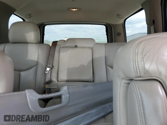 2004 Chevrolet Tahoe LS with VIN 1GNEK13Z94R183584, listed as a Copart auction lot 55050675 with 200,897 mi miles and Clean Title. Bid and sale history available at carsss.com. Image 10.