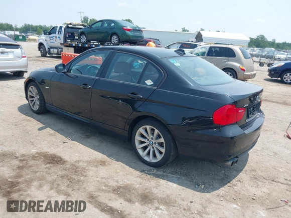 2011 BMW 3 Series 328i xDrive with VIN WBAPK5C56BA660390, listed as a IAAI auction lot 42491271 with 117,905 mi miles and . Bid and sale history available at DreamBid. Image 3.