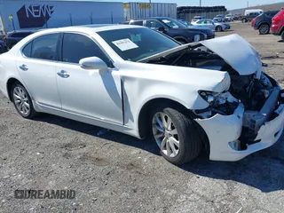 2011 Lexus LS 460 z VIN JTHCL5EF3B5009505, wystawiony jako IAAI lot #41907674 z przebiegiem 137 936 mil mil oraz . Historia ofert i sprzedaży dostępna na DreamBid. Obrazek 1.