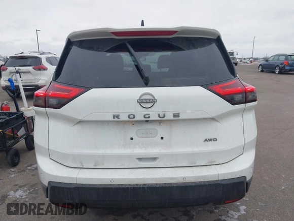 2024 Nissan Rogue S with VIN 5N1BT3ABXRC685066, listed as a IAAI auction lot 41381146 with 8,377 mi miles. Bid and sale history available at carsss.com. Image 17.