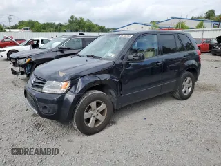 2013 Suzuki Grand Vitara Premium z VIN JS3TD0D65D4100272, wystawiony jako Copart lot #65140134 z przebiegiem 108 261 mil mil oraz Szkoda całkowita • Salvage title. Historia ofert i sprzedaży dostępna na DreamBid. Obrazek 1.
