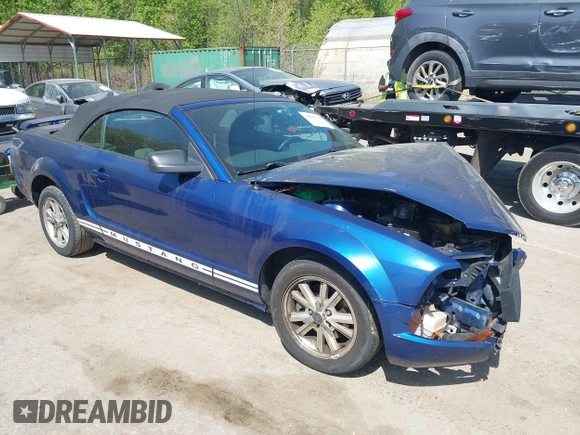 2006 Ford Mustang Standard with VIN 1ZVFT84N565105230, listed as a IAAI auction lot 42083563 with 167,265 mi miles and . Bid and sale history available at carsss.com. Image 1.