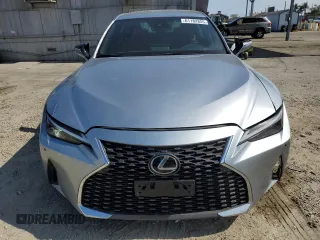 2021 Lexus IS 300 z VIN JTHAA1D24M5117249, wystawiony jako Copart lot #61182855 z przebiegiem 32 540 mil mil oraz Szkoda całkowita • Salvage title. Historia ofert i sprzedaży dostępna na DreamBid. Obrazek 5.