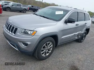 2015 Jeep Grand Cherokee Limited z VIN 1C4RJFBG6FC717026, wystawiony jako IAAI lot #42078788 z przebiegiem 106 755 mil mil oraz . Historia ofert i sprzedaży dostępna na DreamBid. Obrazek 2.