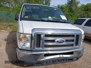 2008 Ford Econoline Cargo Commercial with VIN 1FTNE14W58DA55740, listed as a IAAI auction lot 42117873 with 191,734 mi miles. Bid and sale history available at carsss.com. Image 12.