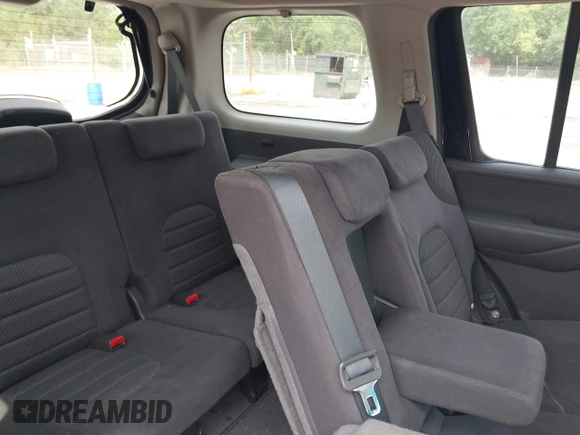 2008 Nissan Pathfinder S with VIN 5N1AR18U98C640561, listed as a IAAI auction lot 42126104 with 233,243 mi miles. Bid and sale history available at carsss.com. Image 8.