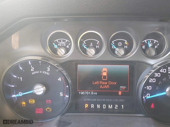 2015 Ford Super Duty F-250 SRW Lariat with VIN 1FT7W2BT6FEC13580, listed as a IAAI auction lot 41466639 with 196,761 mi miles. Bid and sale history available at carsss.com. Image 7.