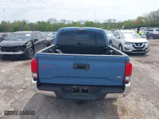 2019 Toyota Tacoma 4WD SR with VIN 3TMCZ5AN0KM260201, listed as a IAAI auction lot 42017048 with 49,216 mi miles. Bid and sale history available at carsss.com. Image 17.