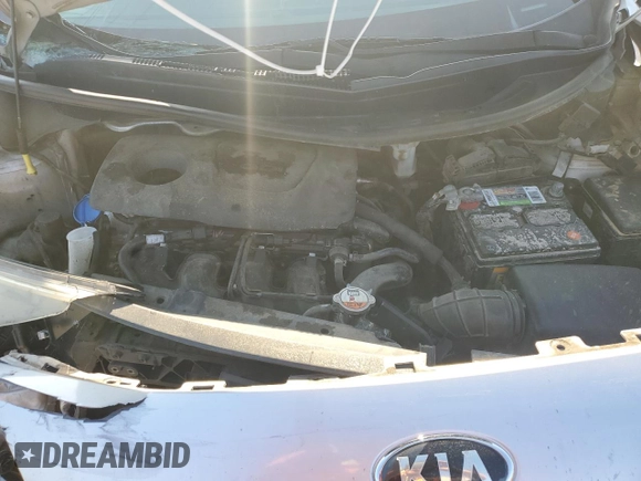 2017 Kia Rio LX z VIN KNADM4A34H6117768, wystawiony jako Copart lot #52455175 z przebiegiem 193 494 mil mil oraz Szkody całkowita. Historia ofert i sprzedaży dostępna na DreamBid. Obrazek 11.