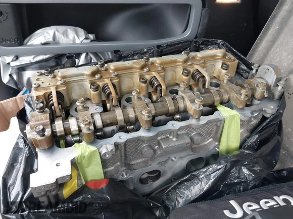 2015 Jeep Cherokee Trailhawk with VIN 1C4PJMBB5FW510514, listed as a IAAI auction lot 41492111 with 98,482 mi miles and . Bid and sale history available at DreamBid. Image 18.