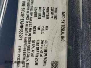 2022 Tesla Model 3 z VIN 5YJ3E1EA9NF368921, wystawiony jako Copart lot #60301705 z przebiegiem 91 048 mil mil oraz Czysty tytuł • Clean title. Historia ofert i sprzedaży dostępna na DreamBid. Obrazek 12.