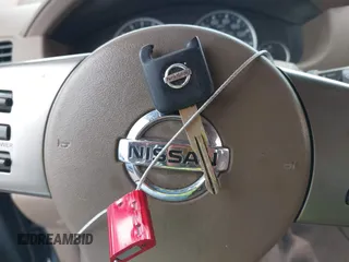 2007 Nissan Pathfinder S z VIN 5N1AR18U17C601154, wystawiony jako IAAI lot #40690847 z przebiegiem 233 307 mil mil oraz . Historia ofert i sprzedaży dostępna na DreamBid. Obrazek 11.