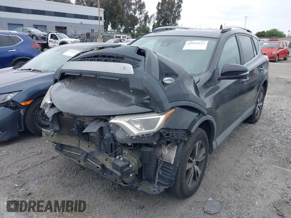 2017 Toyota RAV4 XLE with VIN 2T3WFREV1HW372889, listed as a IAAI auction lot 41895613 with 112,408 mi miles. Bid and sale history available at carsss.com. Image 20.